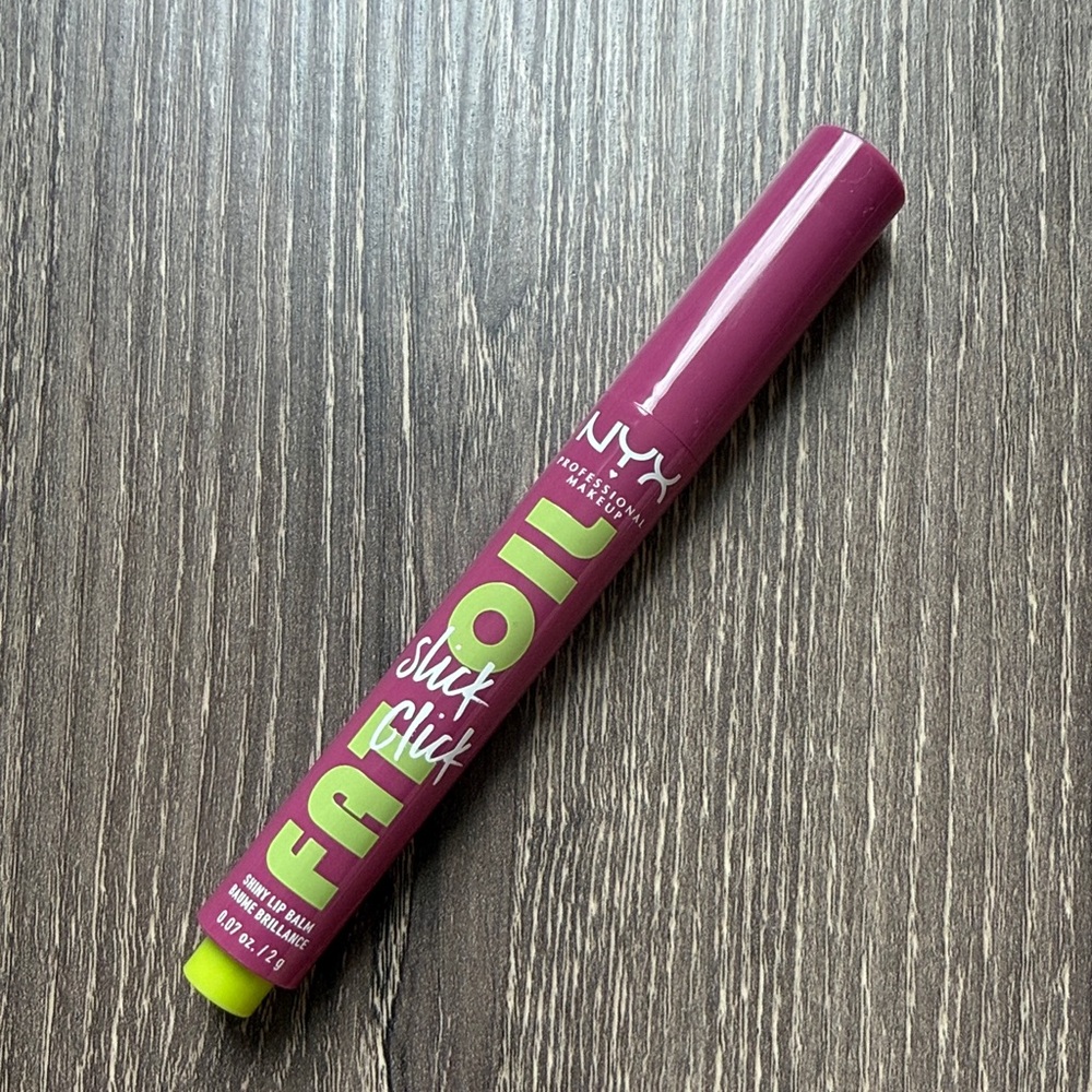 ❤️$4 NYX Fat Oil Slick Click Shiny Sheer Lip Balm Shade That's Major